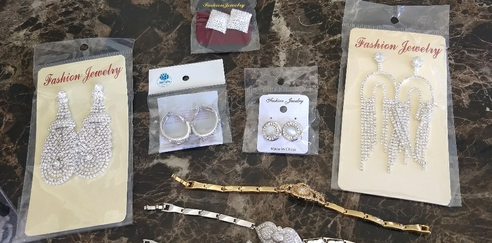 Jewelries